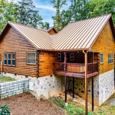 Cabin Between Pigeon Forge and Gatlinburg