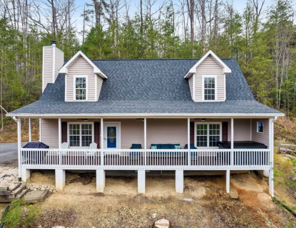 Spacious Pigeon Forge Cabin