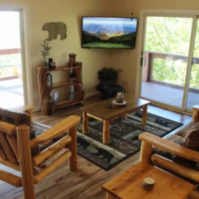 Graceful Smokey Retreat Cabin living room