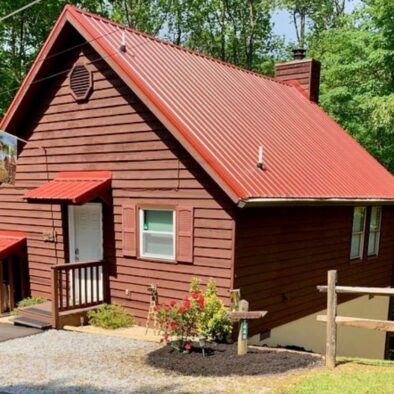 couple's Pigeon Forge Cabin