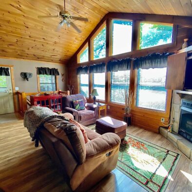 Jungle Safari Cabin living room