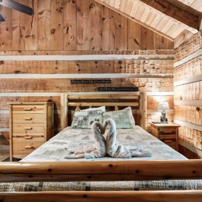 Bear Heaven Cabin bed