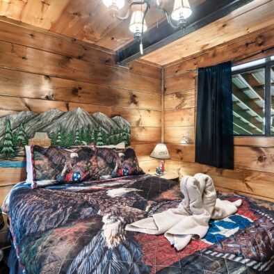 Hideout Haven Cabin bed