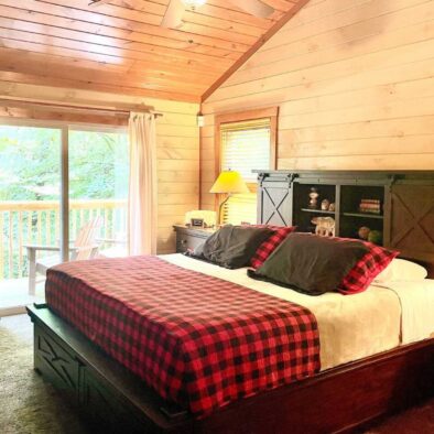 Riversong Lodge bed