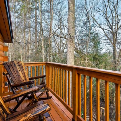 Smokey Acres Gateway Cabin deck