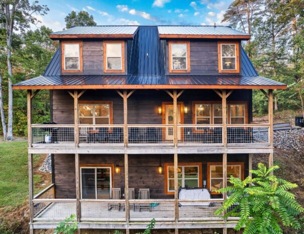 Pigeon Forge Cabin with Indoor Pool