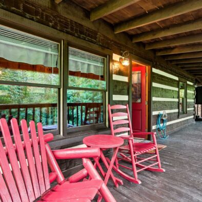 Bear Heaven Cabin porch