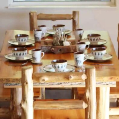 Graceful Smokey Retreat Cabin dinner table