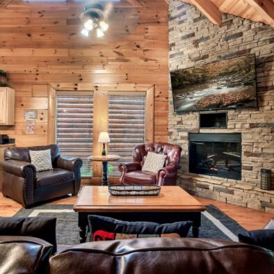 Jazzy's Cajun Cabin living room