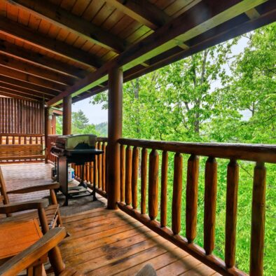 Jazzy's Cajun Cabin deck