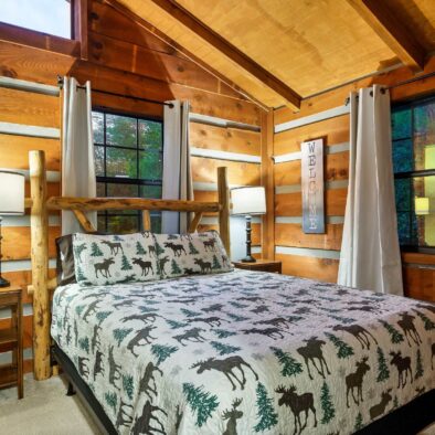 Tree House Tranquility Cabin bedroom