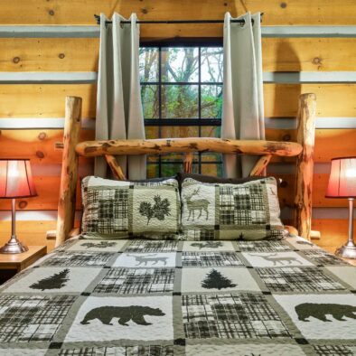 Tree House Tranquility Cabin bedroom